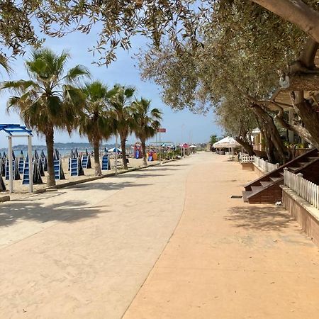 Lungomare Holiday Apartments ดูร์เรส ภายนอก รูปภาพ