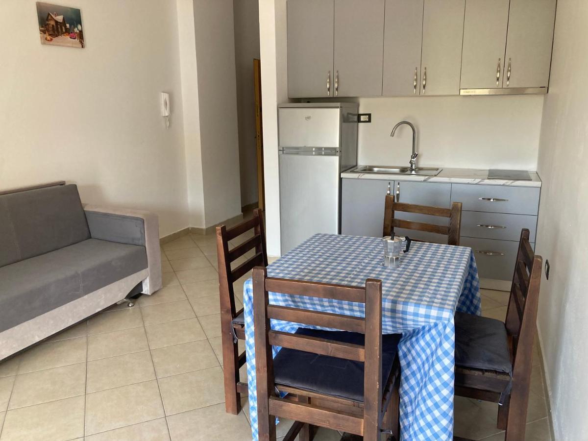 Lungomare Holiday Apartments ดูร์เรส ภายนอก รูปภาพ