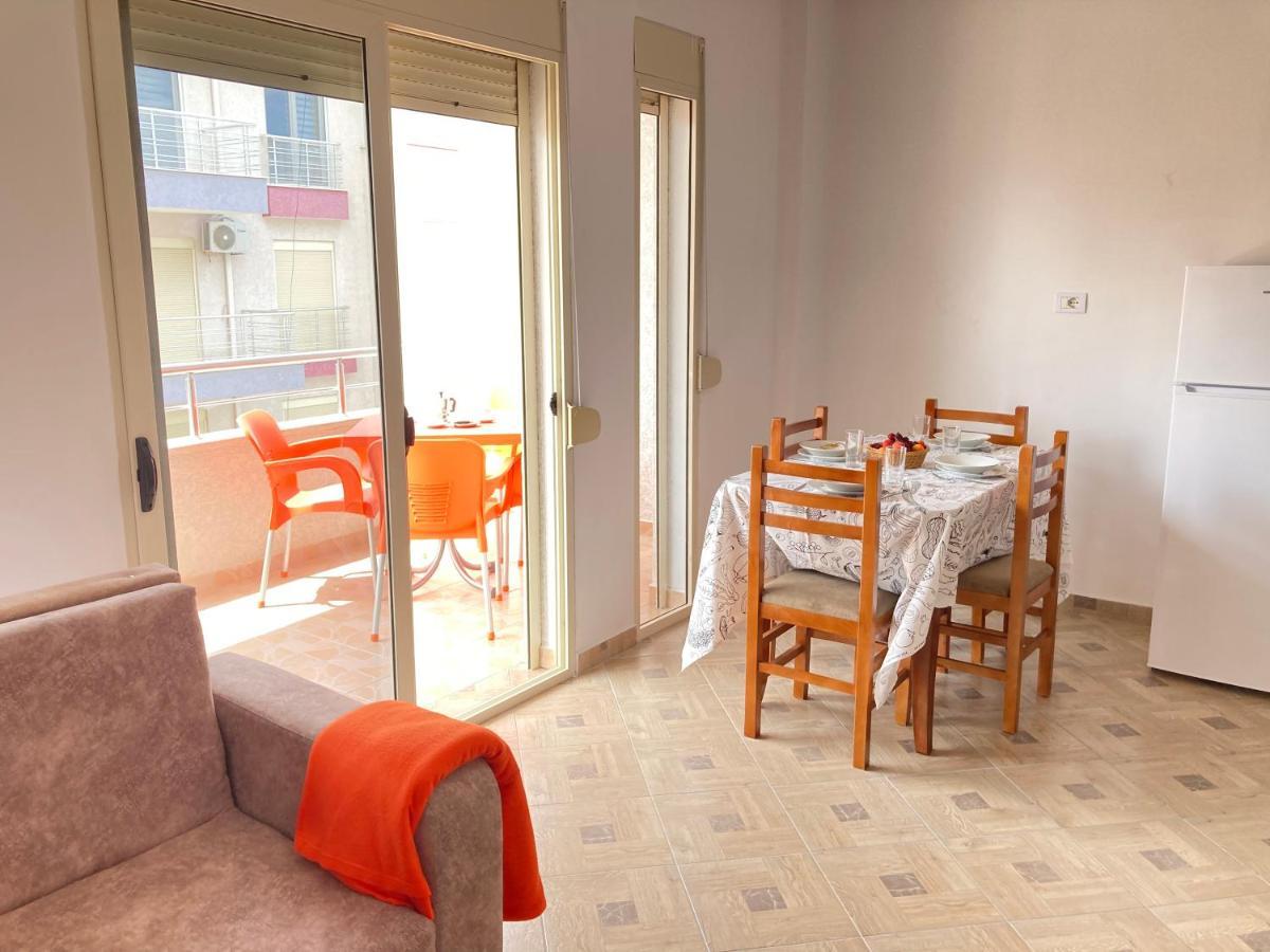Lungomare Holiday Apartments ดูร์เรส ภายนอก รูปภาพ