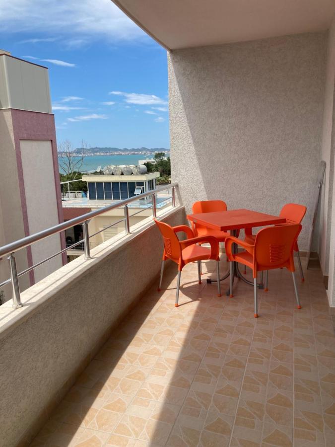 Lungomare Holiday Apartments ดูร์เรส ภายนอก รูปภาพ