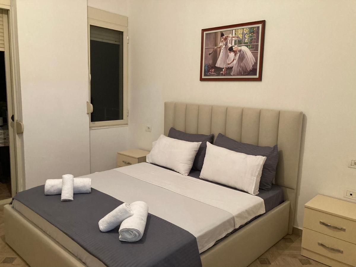 Lungomare Holiday Apartments ดูร์เรส ภายนอก รูปภาพ