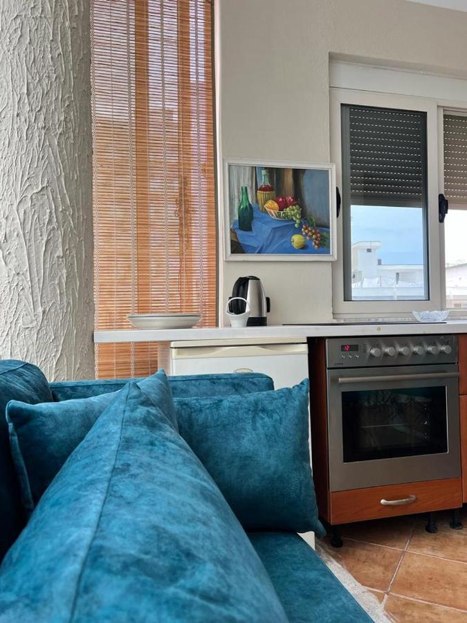 Lungomare Holiday Apartments ดูร์เรส ภายนอก รูปภาพ